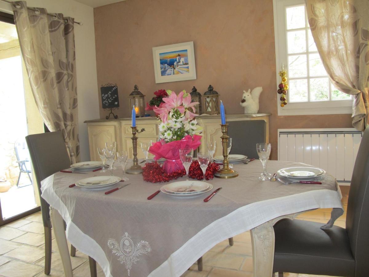 L'Oustau De Bigatie Bed & Breakfast Lambesc Exterior photo